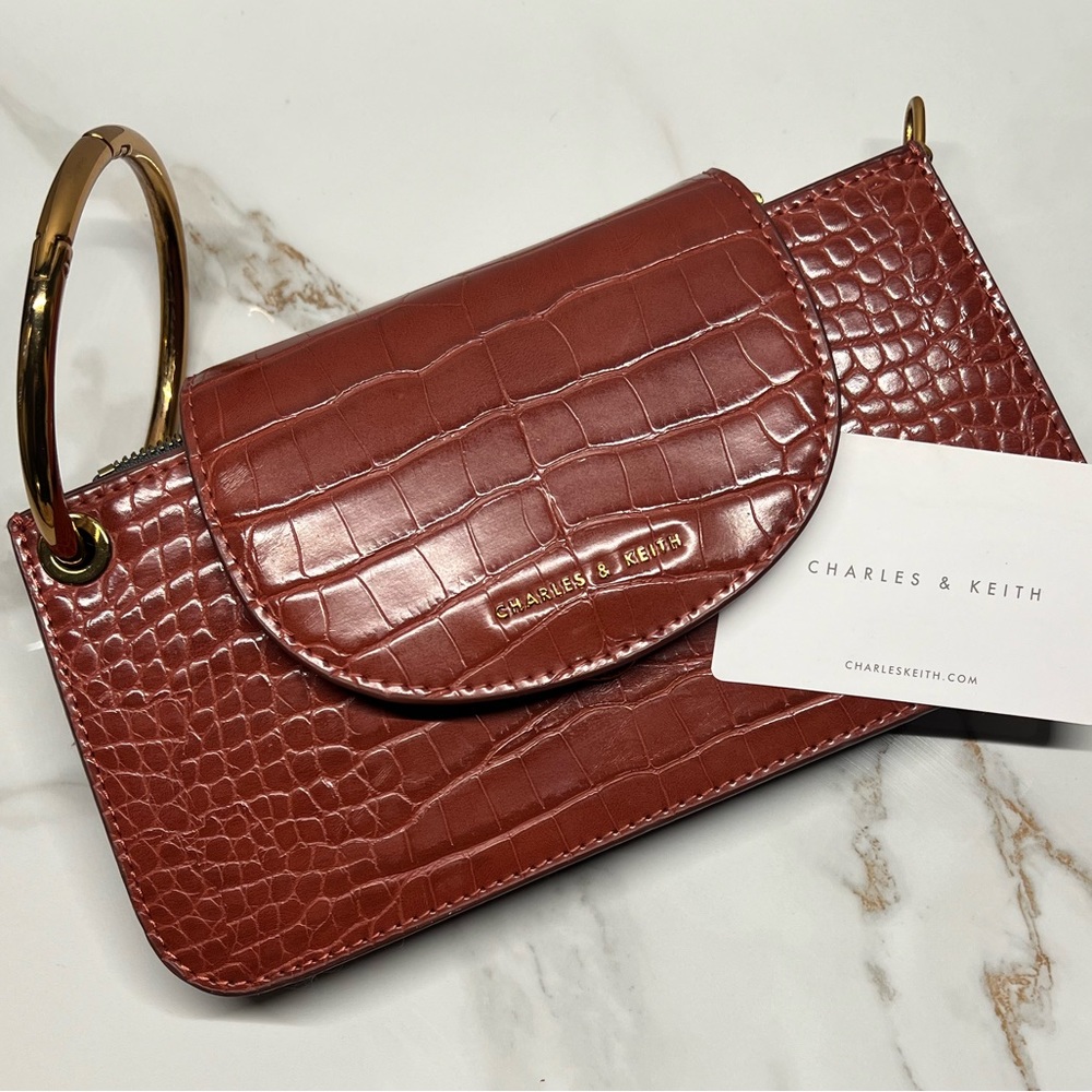 Charles and Keith croc brown crossbody bag - Picture 3 of 5